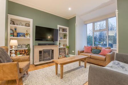 3 bedroom semi-detached house to rent - Photo 2