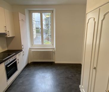 Charmant appartement de 3,5 pièces avec balcon à Tramelan - Photo 4
