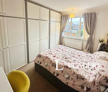 3 bedroom semi-detached house to rent - Photo 5