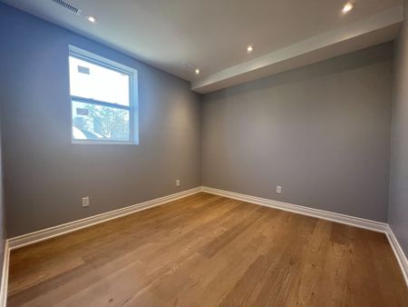 For Lease - 2386 Lake Shore Boulevard Unit# 202, Toronto, Ontario - Photo 2