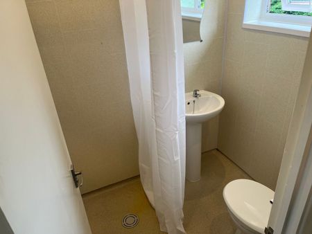 Room in a Shared House, Leabon Grove, B17 - Photo 4