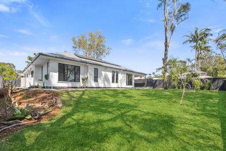 Spacious, Stylish Family Home in Prime Capalaba Location - Photo 3