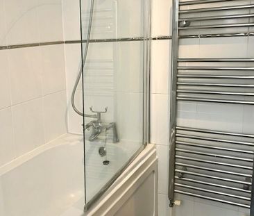 4 bedroom terraced house to rent - Photo 5