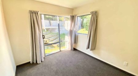 Three bedroom gem - Photo 3