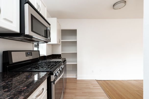 28 Balmoral Ave. - Photo 1