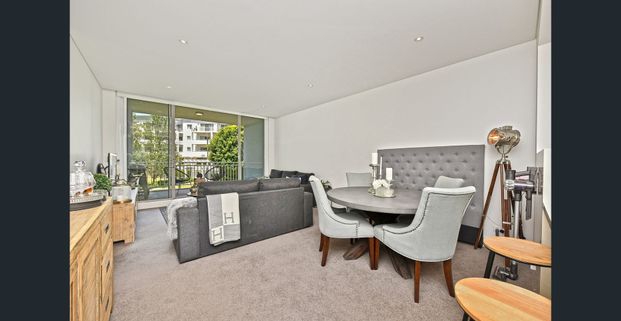 The Hamptons - quintessential coastal style - Photo 1