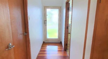 3-bedroom home in the heart of West Auckland - Photo 5