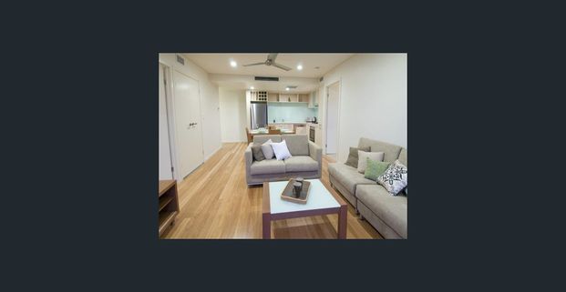 SPACIOUS FULLY FURNISHED 2 BEDROOM APARTMENT - AVAILABLE 9 Jan 2026 - Photo 1