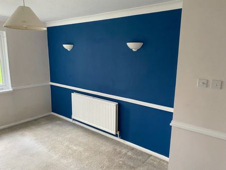 2 Bed Maisonette, Chester Street, RG30 - Photo 2