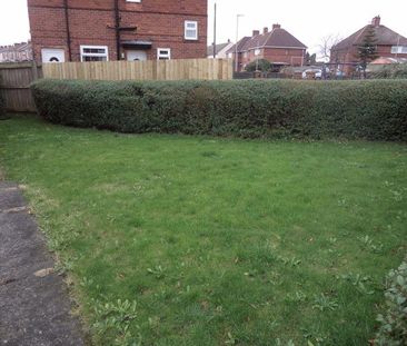 3 bedroom semi-detached house to rent - Photo 5