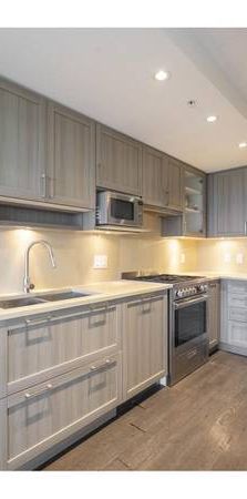 $2,550 – 30th floor 1br/1den Joyce-Collingwood/Metrotown - Photo 1