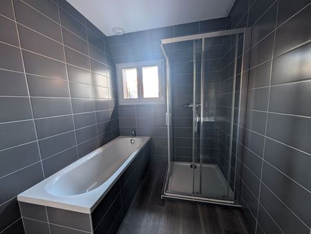 Location Appartement 4 pièces 82m² - Photo 4