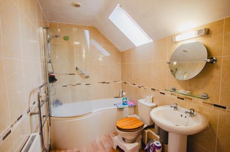 2 bedroom detached house to rent - Photo 5