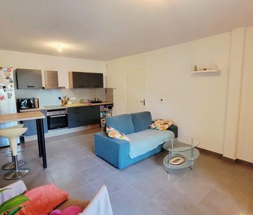 Location Appartement 3 pièces 59m² MONT DE MARSAN 40000 - Photo 2