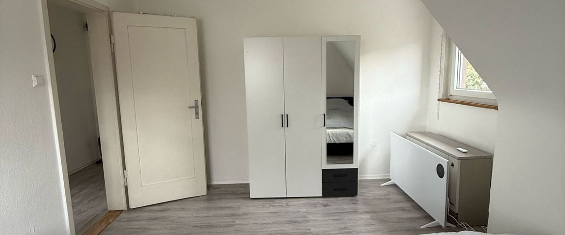 3-Zimmerwohnung mit Wlan, Tv, Küche, Bad/WC, Waschmaschine, Trockner, Garagenstellplatz und Fahrradabstellplatz - Foto 1