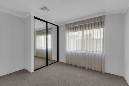 Four Bedroom Family Home in Baldivis - Photo 3