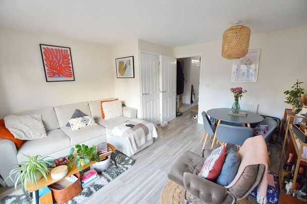 Windsor Court, Bourne, PE10 - Photo 1