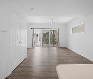 Well Maintained Townhouse in Cotton Tree! - Photo 1