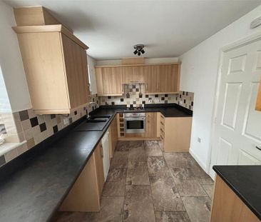 2 bedroom detached house to rent - Photo 3