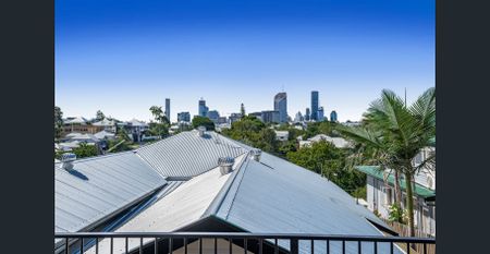 FURNISHED DUTTON PARK STUDIO - Photo 2