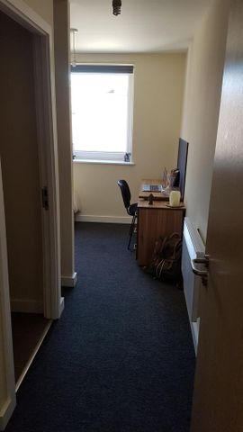 6 bedroom flat to rent - Photo 4