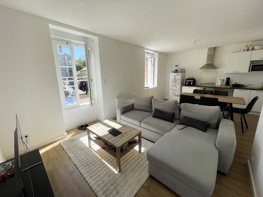 Location Appartement 3 pièces 53m² MARTIGNE FERCHAUD 35640 - Photo 1