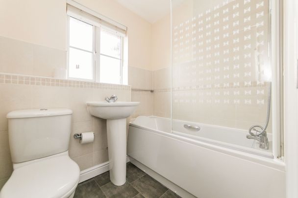 3 bedroom house to rent Jennings Drift, Kesgrave, Ipswich, IP5 - Photo 1