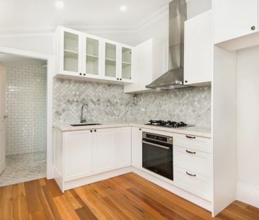 34 Brisbane Street, Bondi Junction. - Photo 3