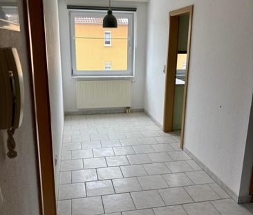 Attraktive 2-Raum-Wohnung mit Balkon und Einbauküche zu vermieten! - Foto 5