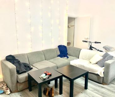 8 bedroom semi-detached house to rent - Photo 1