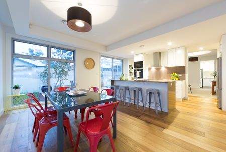 2/5 Hartigan Street, Garran ACT 2605 - Townhouse For Rent | Domain - Photo 4