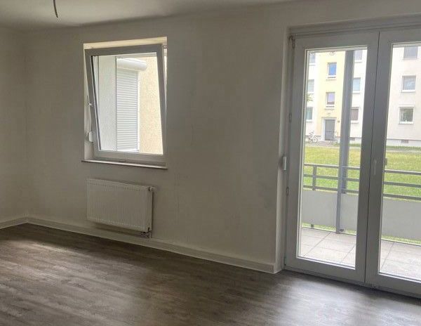Tolle 3 Zimmerwohnung mit Balkon und Garten sucht Sie! - Photo 1