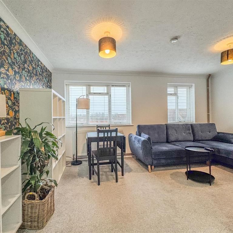 1 bedroom apartment to rent - Photo 1