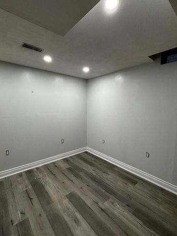 For Lease - 20 Whiteface Crescent, Brampton, Ontario - Photo 5