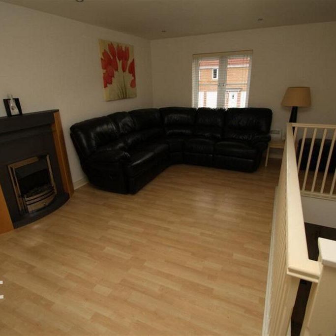 1 bedroom coach house to rent - Photo 1