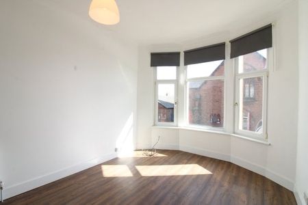 Paisley Road, Renfrew - Photo 2