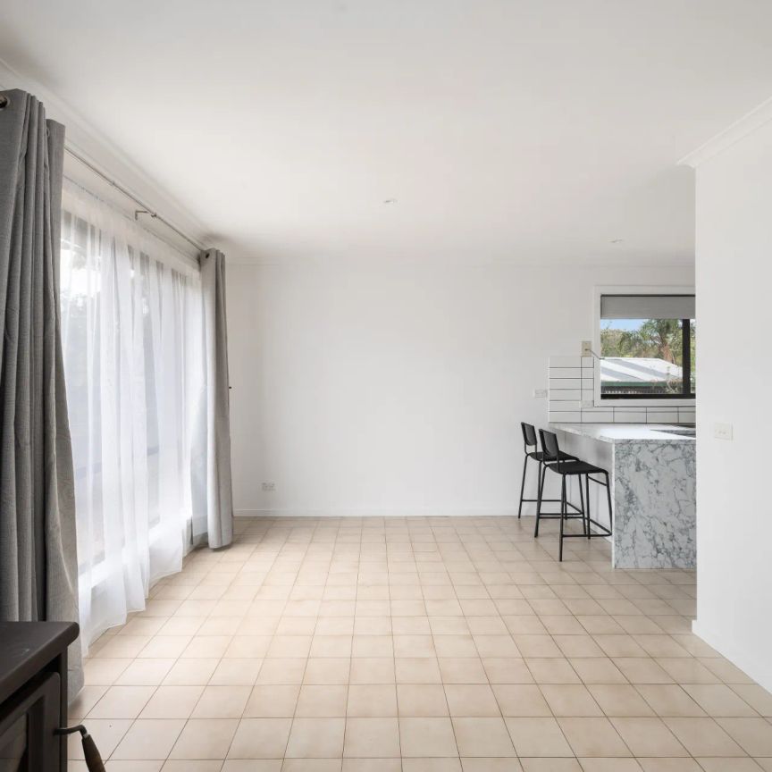 Neat as a pin.. - Photo 1