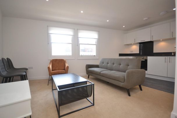 1 bedroom Flat To Let - Photo 1