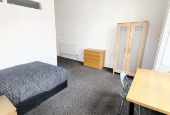 HMO Gibson Street, West End, Glasgow G12 8NU - Photo 3