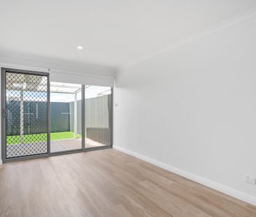 Modern 3x2 Home In Somerville - Photo 1