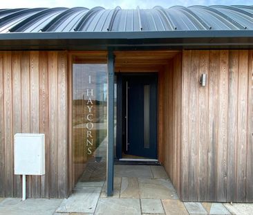 3 bedroom semi-detached house to rent - Photo 4