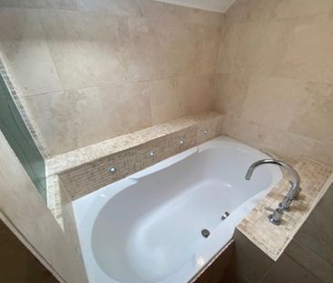 2 bedroom detached house to rent - Photo 5