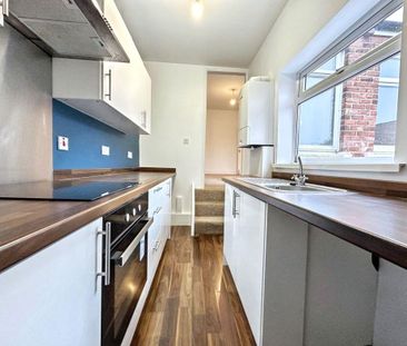 3 bed upper flat to rent in DH4 - Photo 3