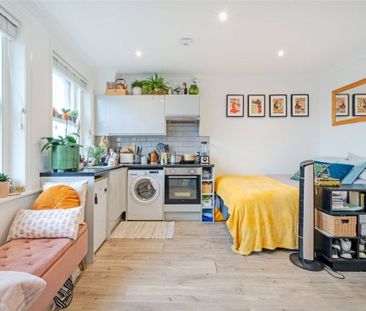 Hampstead High Street - Photo 2