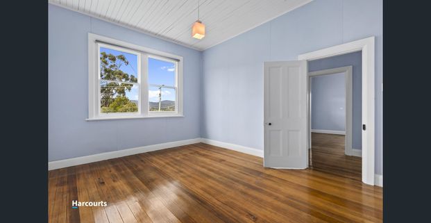 Charming Cottage - Recently Refreshed - Photo 1