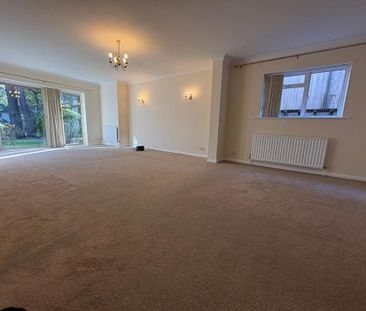 2 bedroom ground floor flat to rent - Photo 1