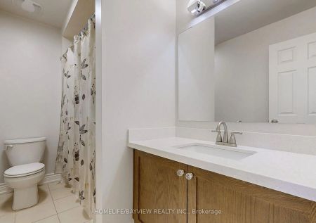 Condo Townhouse For Lease | N9255432 - Photo 2