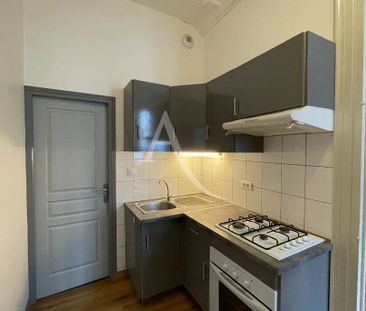 Location Appartement 3 pièces 69m² FONTENAY LE COMTE 85200 - Photo 1