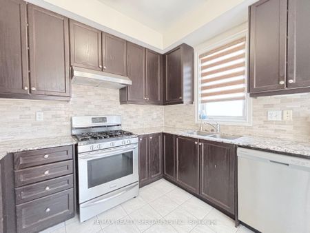 For Lease - 10 Porter Avenue Unit# 53, Vaughan, Ontario - Photo 4