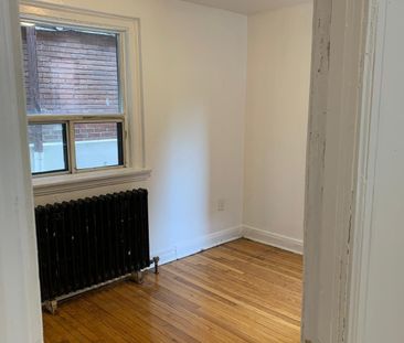 For Lease - 1A Elm Grove Avenue Unit# 21, Toronto, Ontario - Photo 1